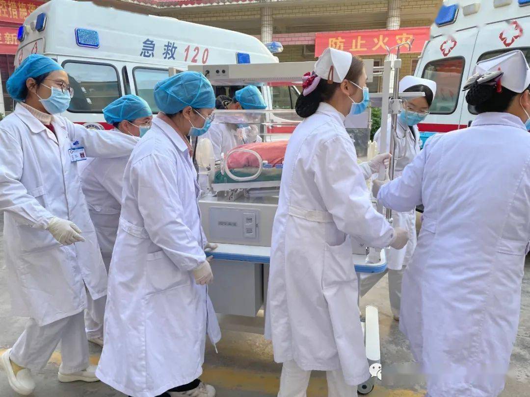 12月31日上午12点,封开县第二人民医院搬迁工作顺利结束