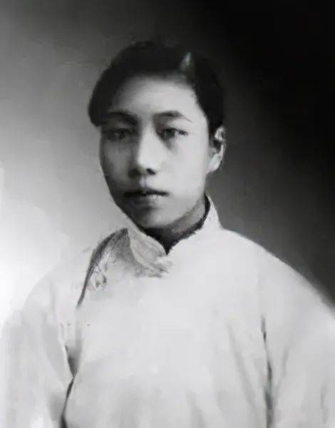 与鲁迅通信250封,在周家住到30岁未婚,她为何没成鲁迅恋人