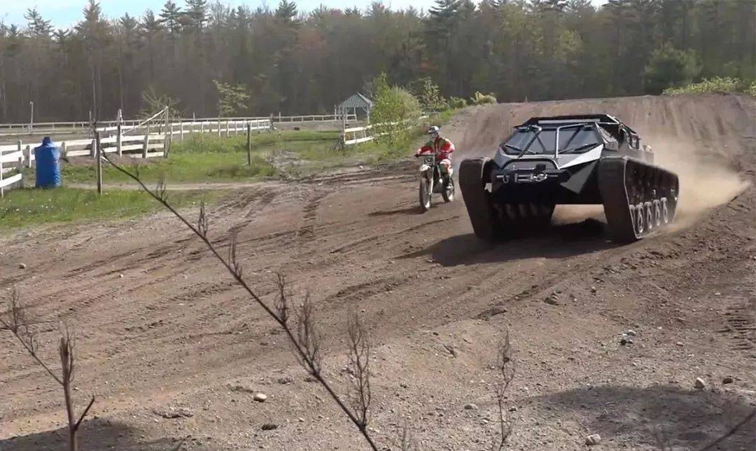 值得一提的是,ripsaw ev2 的设计不仅是模块化的,还能容纳通用的远程