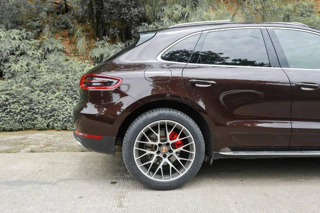 保时捷锻造轮毂升级,完美适配!