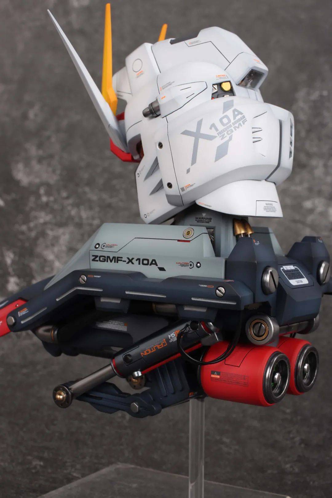 1/35自由高达胸像干净阴影涂装