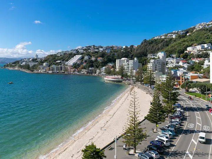 oriental bay