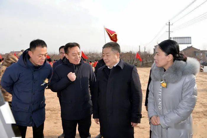 1月5日上午,乾县2021年重点项目集中开工仪式后,县委书记焦志鹏立即到
