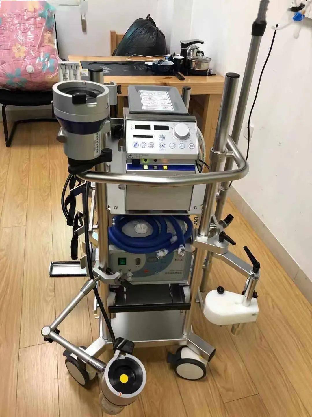 体外膜肺机器(ecmo)在新冠肺炎患者救治中出现的体外生命支持设备ecmo
