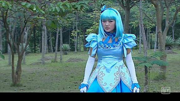 巴啦啦小魔仙小月假扮玲珑被美雪识破游乐这才意识到骗局