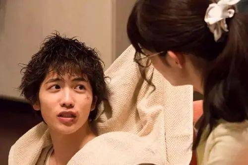 果然奶狗们还是喜欢大姐姐的魅力啊!