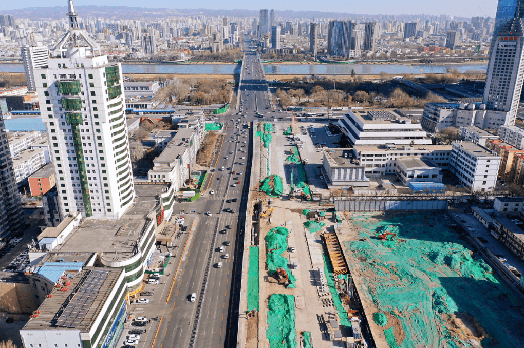 太原地铁1号线迎泽桥西站全面开工_汾河