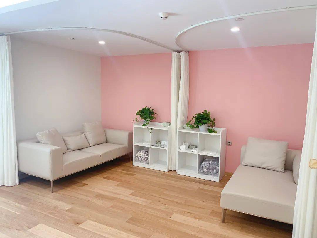 集团妈咪暖心小屋获评省财贸工会示范点