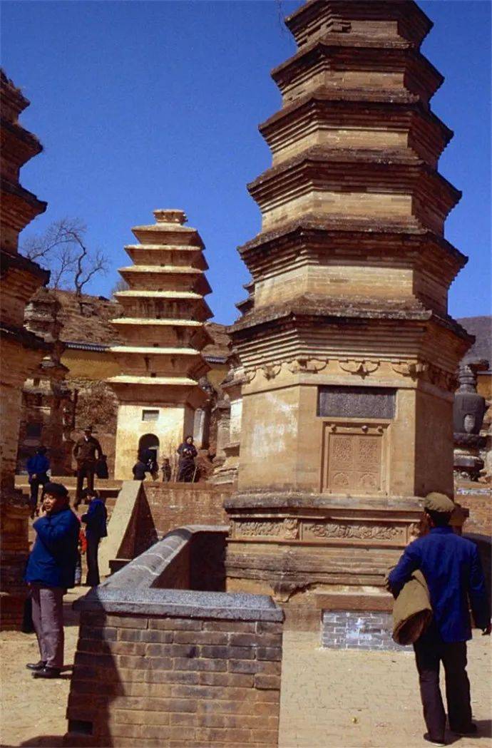老照片1983年的洛阳当时的少林寺还是洛阳的