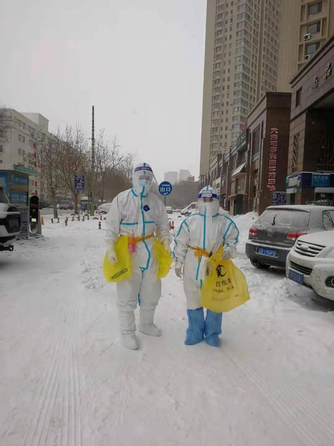 【街道工作】西安路街道"大白"坚守在防疫一线