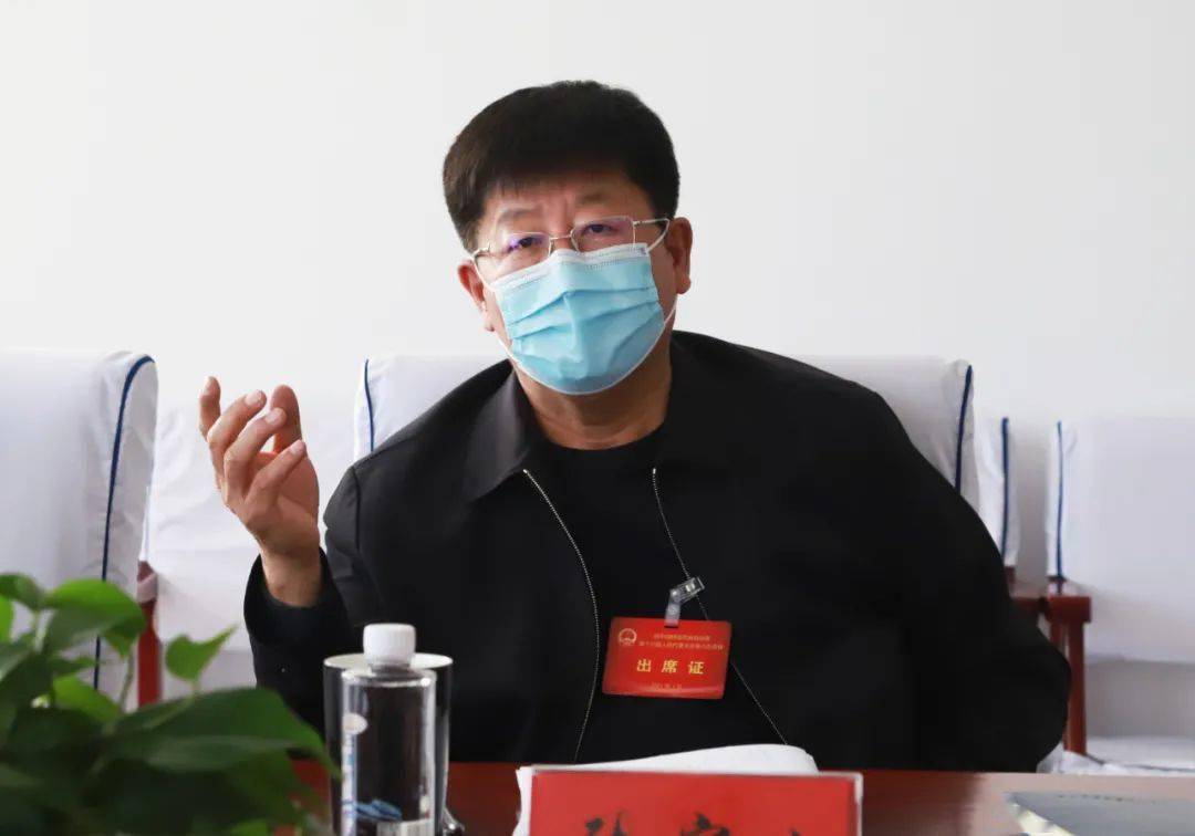 聚焦两会张家文参加杜尔伯特代表一团审议