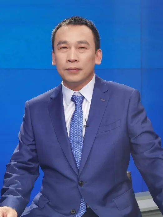 中医帮您忙黄彬教授,主任医师擅长胃肠肝病和疑难杂症的治疗,体质