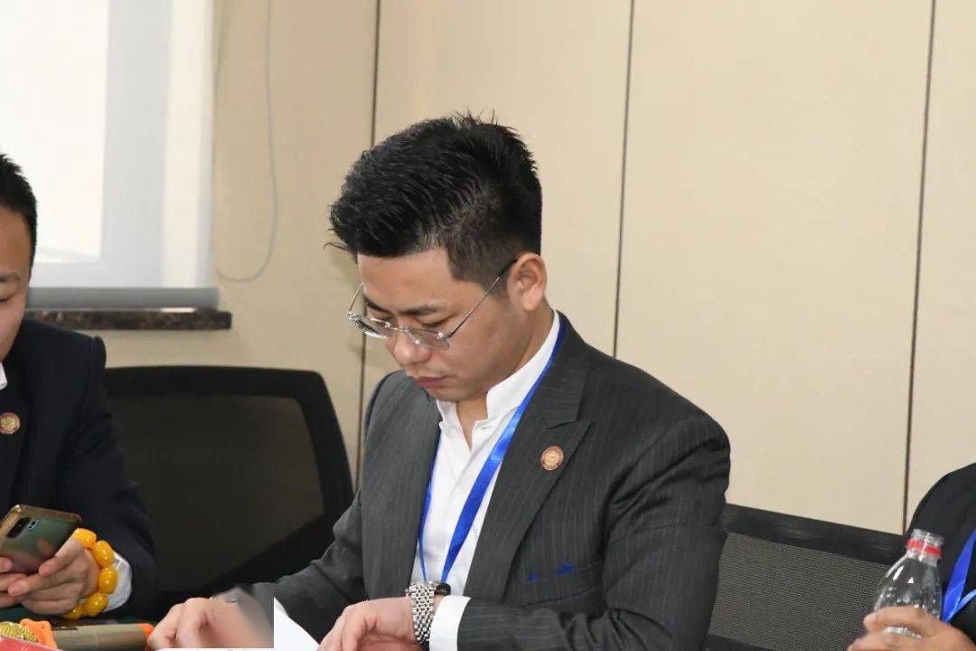 我会朱国武会长率商会参访团走访上海荣同建筑工程有限公司 助力会员