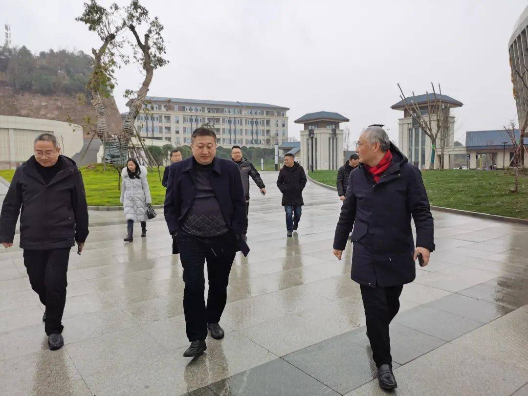 唐永强带队到仪陇县巡考