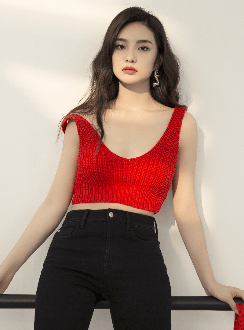 张铭恩屈楚萧同学,曾被sm公司选中,还签约冯小刚资源有点厉害_王可如