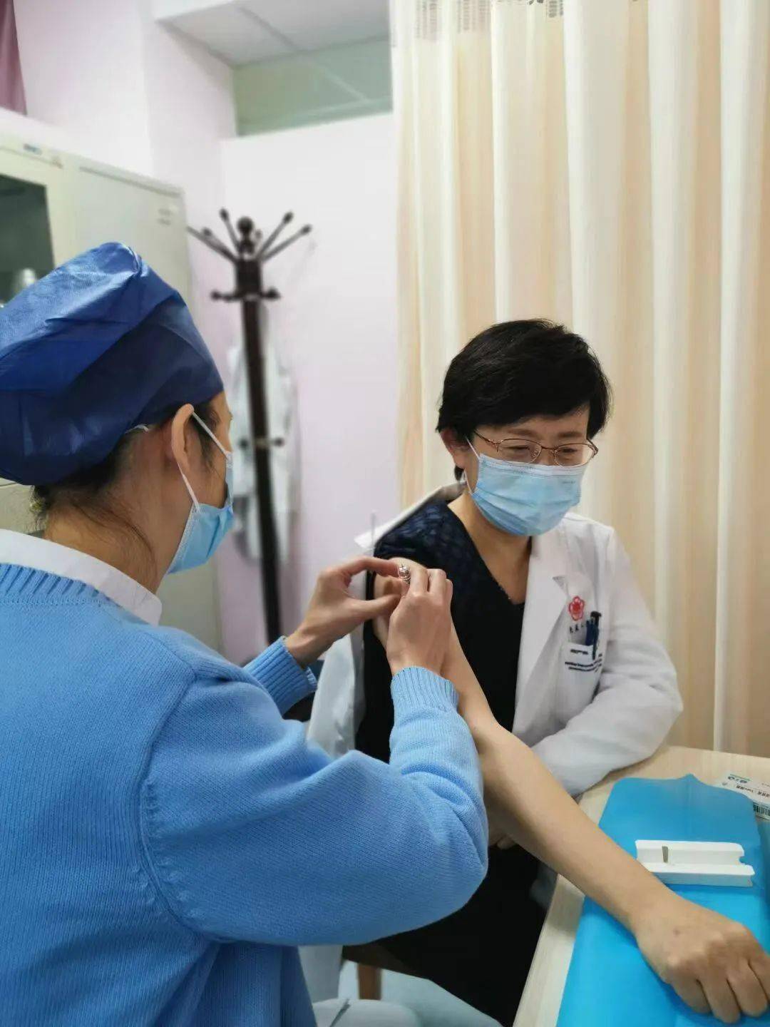 北医三院擅长的科室跑腿代挂联系