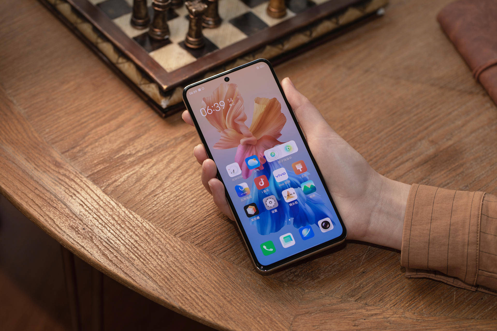 系统级高效体验中国泰尔实验室的测试证书是对vivo x60的专业性认可