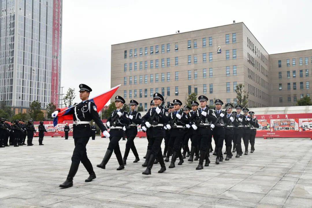 人民警察節|貴陽市公安局舉行升警旗暨重溫入警誓詞儀式