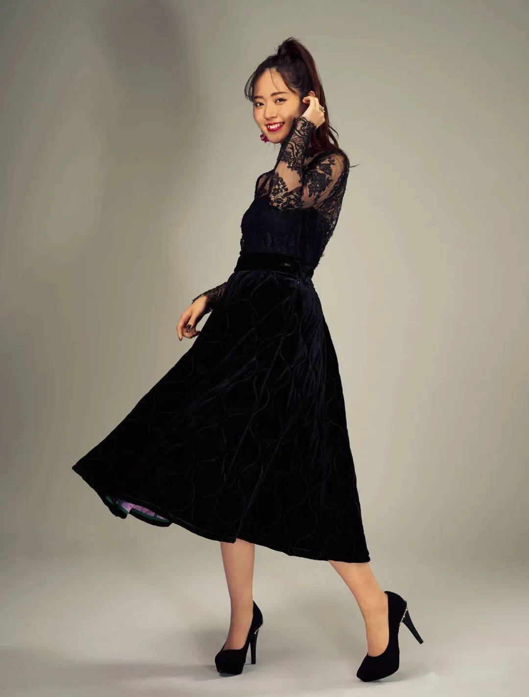 铃木爱理的杂志片美到不行