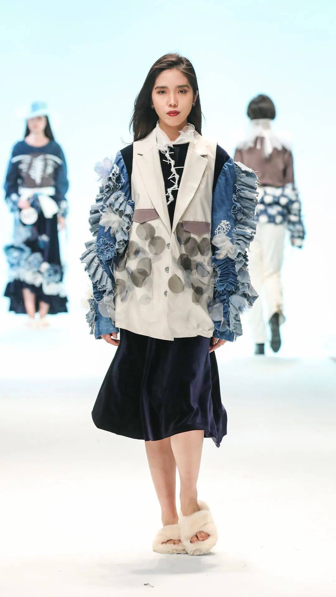 毕业秀东华大学17级服装设计专业毕业设计秀上循环