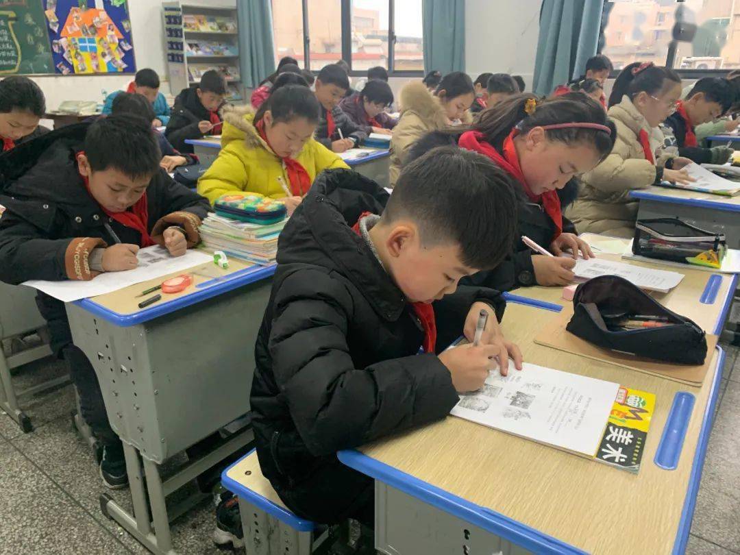 乐读经典,感受精彩—记桐庐县实验小学五年级快乐阅读竞赛_申屠