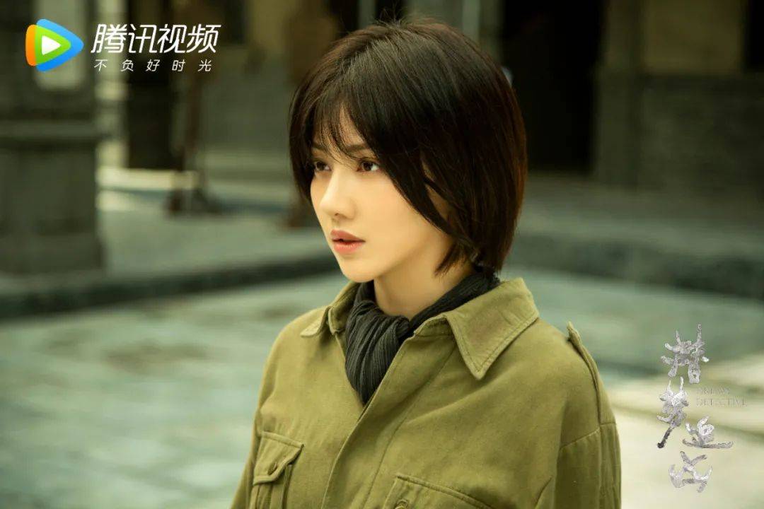 极具可塑性的小花王鹤润:从端庄大家闺秀到飒爽女探长