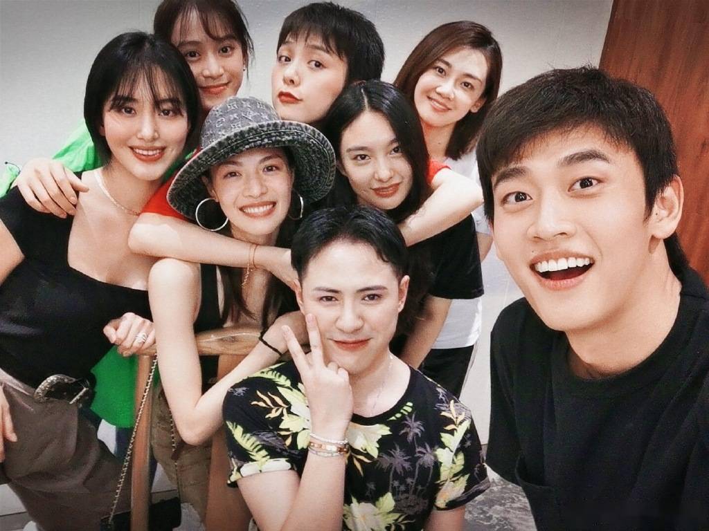 《上阳赋》章子怡的丫鬟玉秀,不仅是冯女郎,艺名也是冯小刚取的_隋源