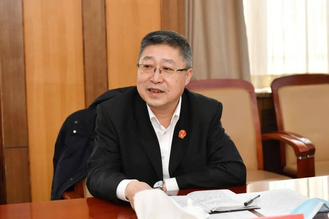 市高级人民法院一行到我区就全市法院工作征求意见建议