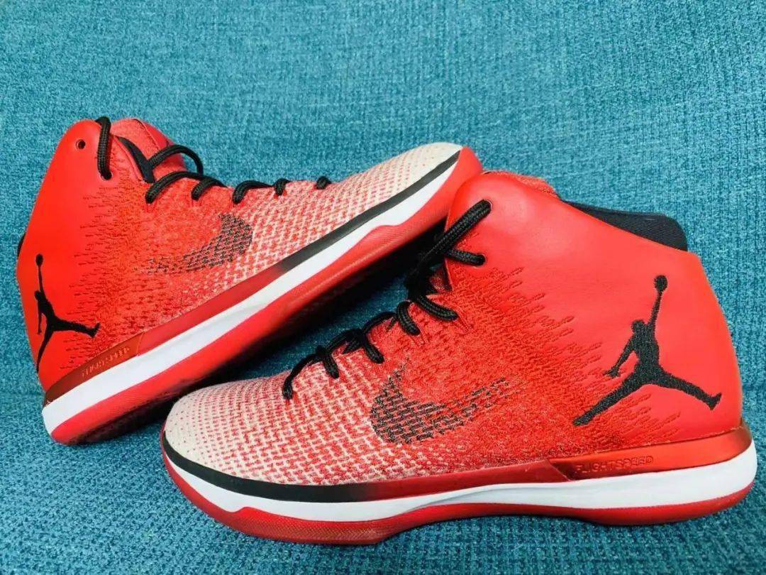 网友分享 | 自创迈阿密配色!第三双很是经典.