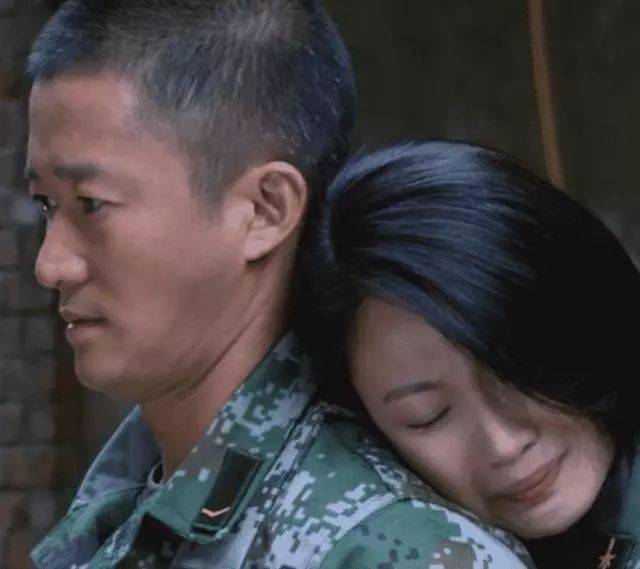 在《战狼》系列前还接拍了一部名叫《我是特种兵之利刃出鞘》的电视剧