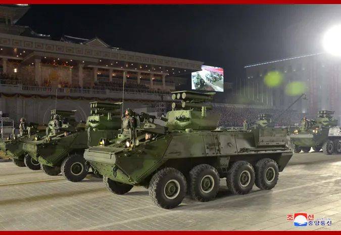 朝鲜再次展示搭载反坦克导弹的八轮装甲车