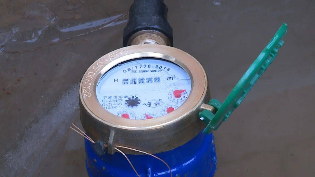 农村供水冻害多 供水部门全力抢修保障_水表