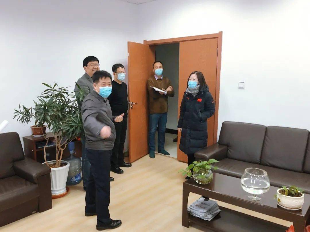 郭晓芳检查指导满洲里市文体旅游广电局疫情防控工作_人员