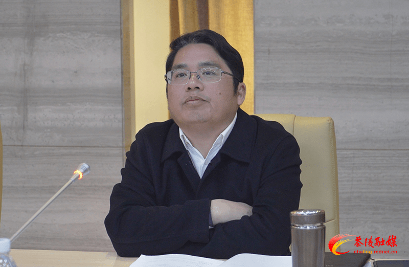 县委书记江小忠讲话会上,县自然资源局,发改局,住建局,交警大队等部门