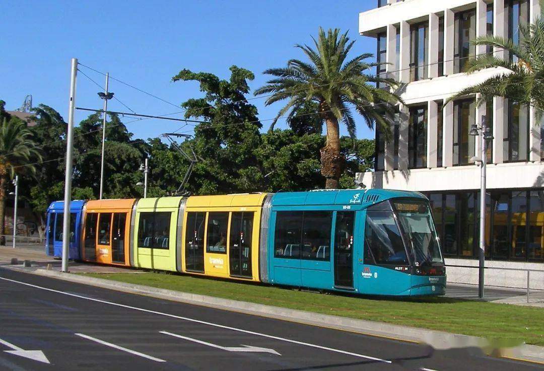 旅游胜地西班牙特内里费岛的有轨电车