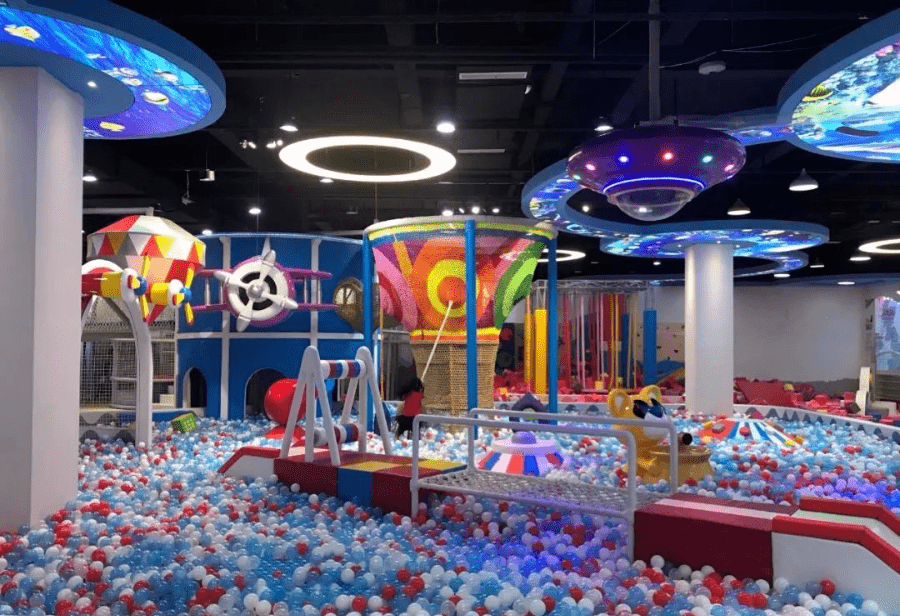 武鸣超豪华的大型室内娱乐场所让你无限畅玩