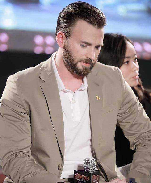 steverogers@ins克里斯·埃文斯(chris evans)于twitter回应,表示:"对