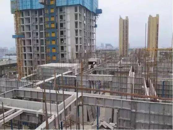 爬架施工| 必须排除的9个现场安全隐患!