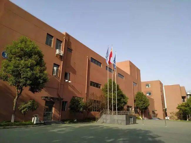 上海培训学校排行榜_上海10所学校入围“国际学校百强”榜单!春招入学考试机会来了~