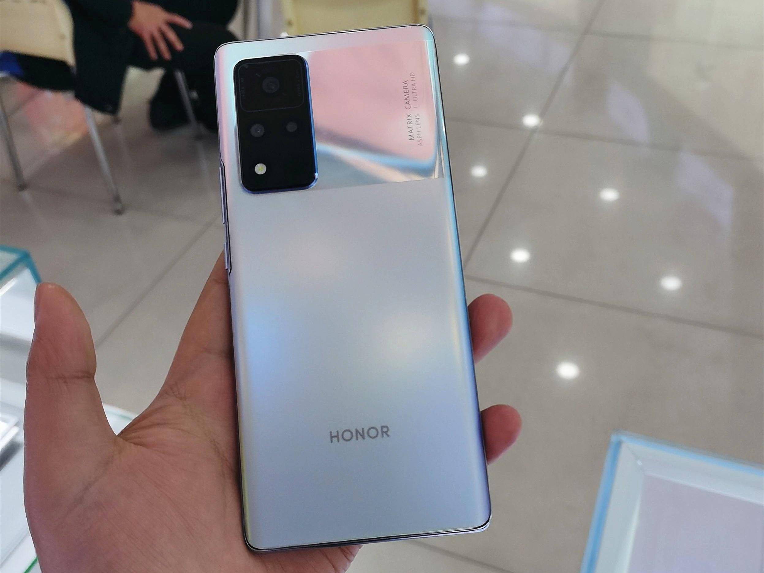 荣耀v40价格泄露,是烟雾弹也是真实价格_pro