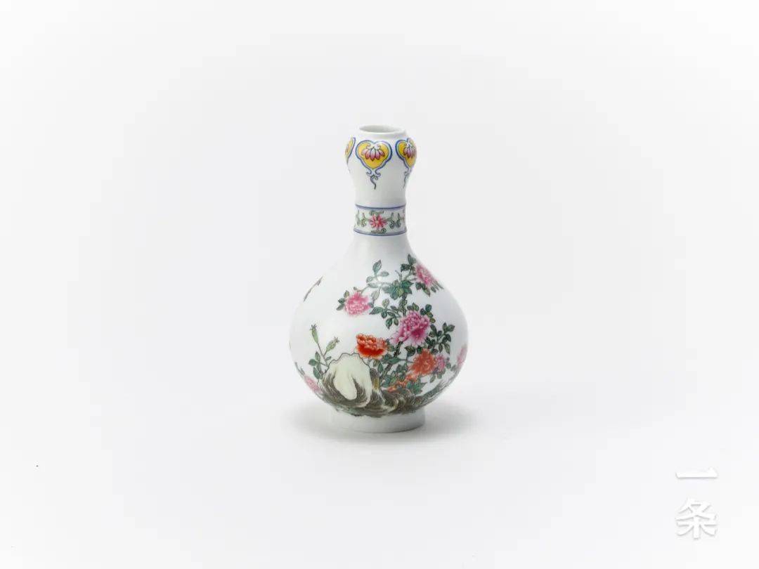 中国　古七宝琺瑯彩　花文　双耳瓶　花瓶　N　4937A 金属工芸 美術品 おもちゃ・ホビー・グッズ 最適な価格