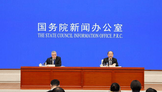 100万亿GDP有多少是房地产_gdp突破100万亿(3)