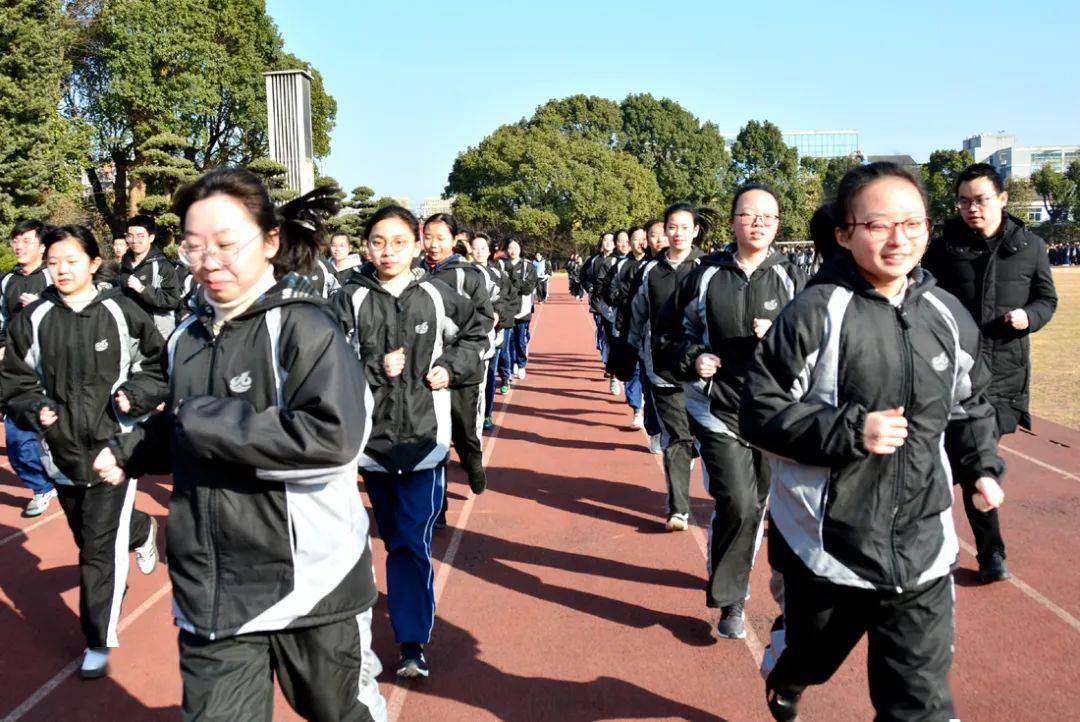 激情跑操 尽展风采——高风中学高中部举行迎新跑操比赛