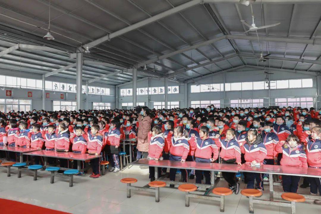 莒南县清华园学校尚明莲爱心学生餐厅正式启用