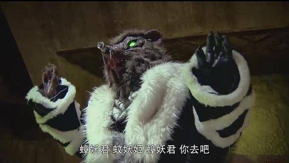 巨神战击队土里沉睡十几年的蝉来到地面复仇超救分队接到指令