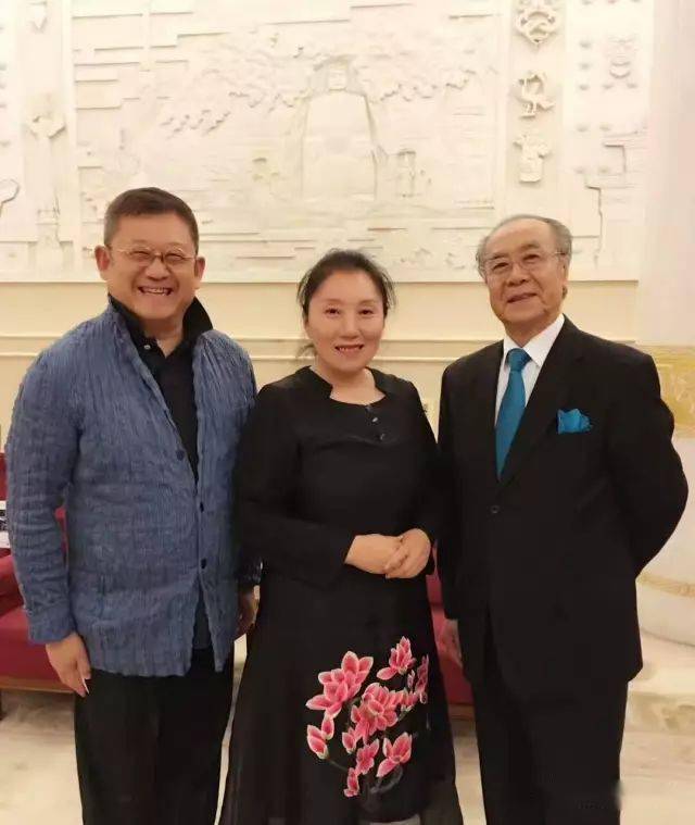【名家诵读】陈铎,杜宁林等60位艺术家在人民大会堂集体朗诵阿紫诗歌