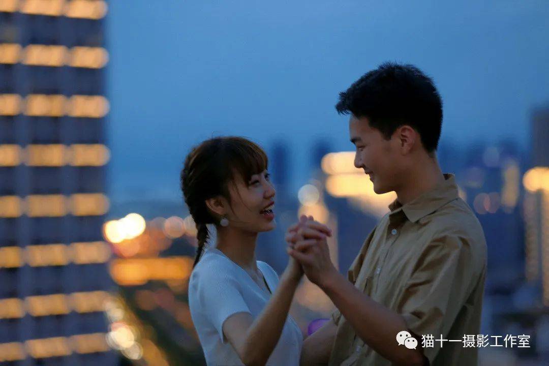 超甜情侣合照pose指南