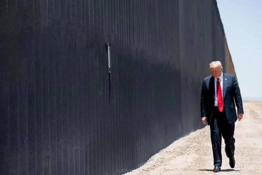 特朗普边境墙图片