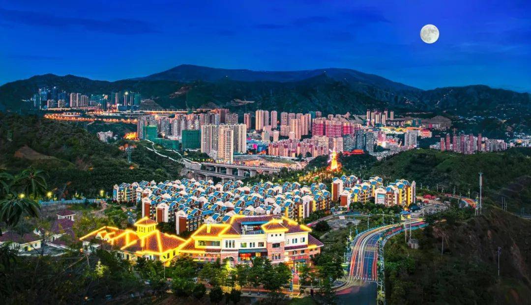 2020年攀枝花市GDP_攀枝花市南山实验学校(3)