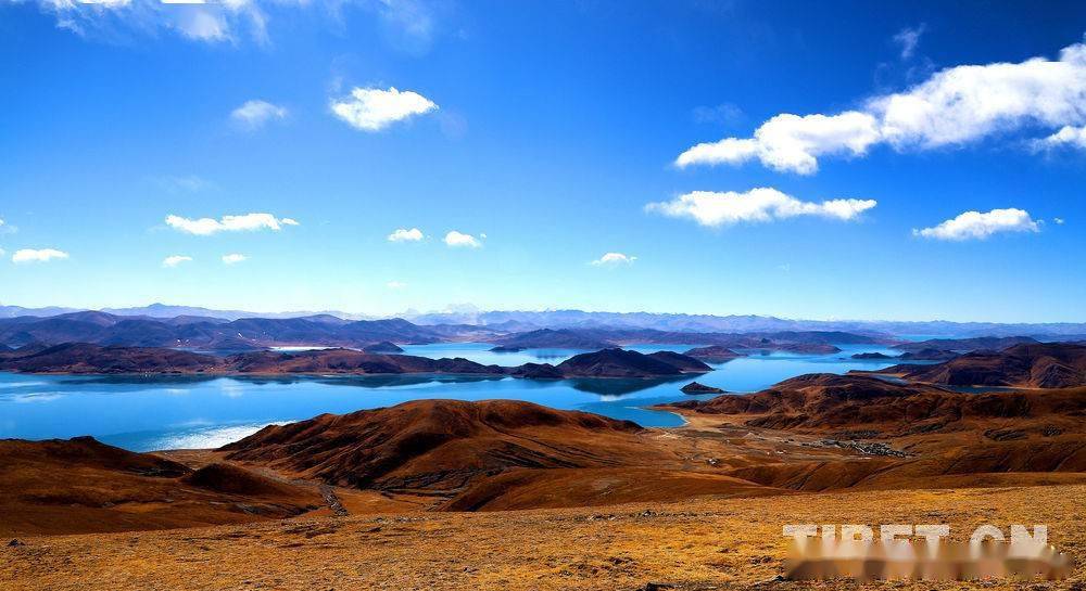 西藏浪卡子县:换个角度看羊湖